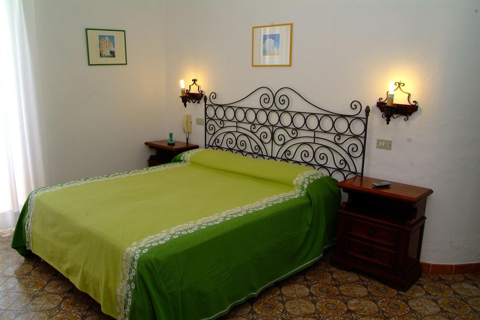 Don Pedro Hotel 3*